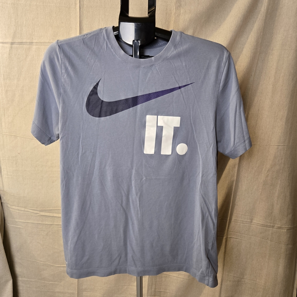 Nike The Nike Tee Dri-Fit T-Shirt Mens Medium Gray